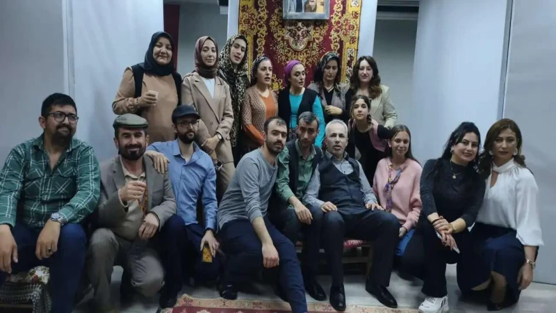 Muhsin Baba’ya vefa izleyicilerle buluşacak: Bu tiyatroyu kaçırmayın